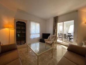 House | 2 bedrooms, Internet