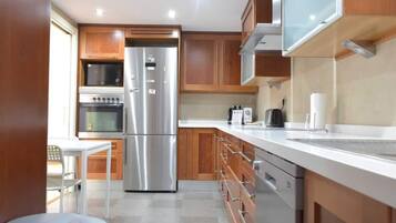 House | 4 bedrooms, Internet