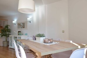 House | 4 bedrooms, Internet