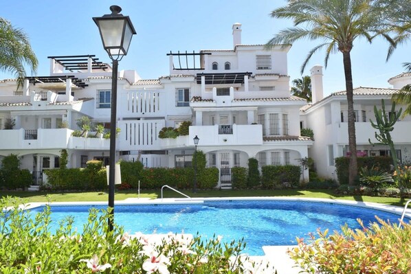 3 bedrooms - Poolside Holiday Dream 3 Bedroom F-3 (Marbella)