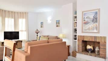 Apartment, Accessible | 3 bedrooms, Internet