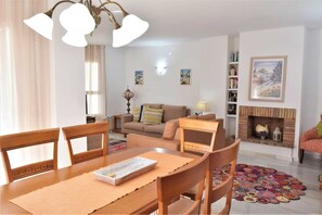 Departamento, con acceso para personas discapacitadas | 3 habitaciones y internet 