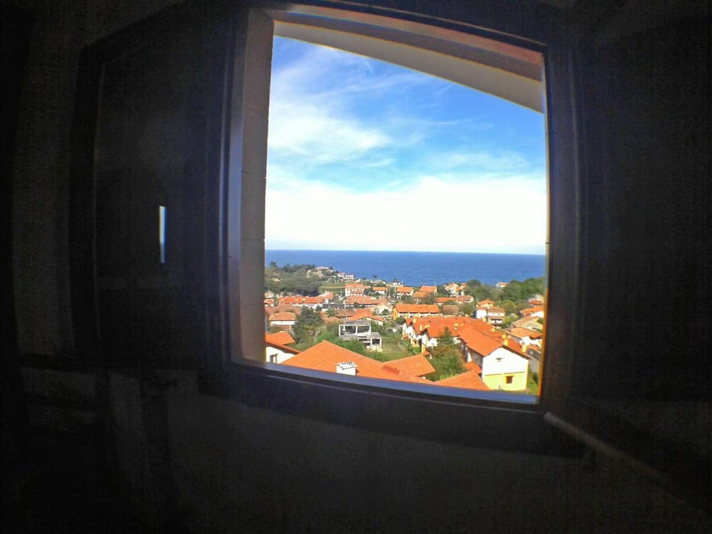 House | 4 bilik tidur 