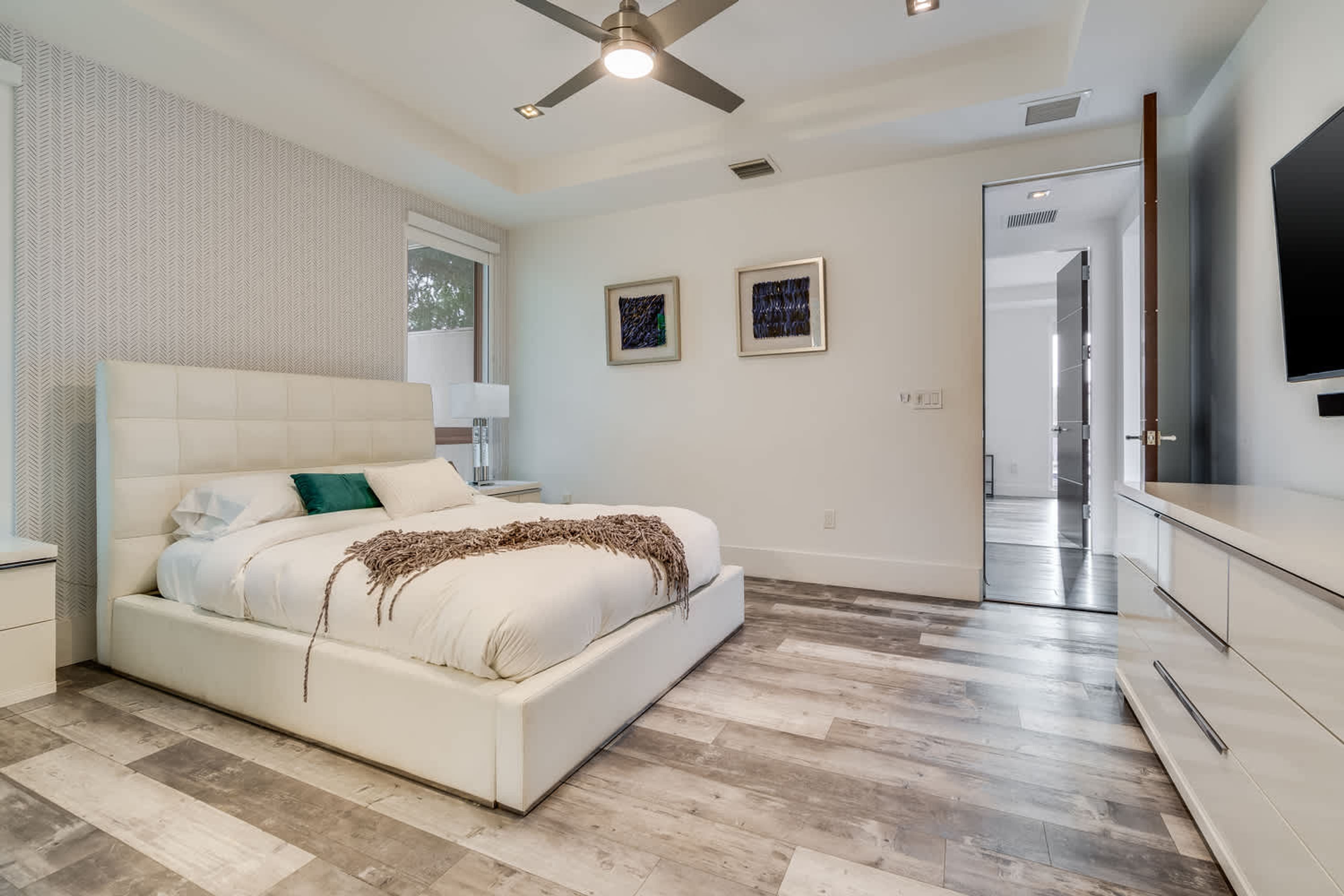 Huis, toegankelijk voor mindervaliden | 6 slaapkamers, een bureau, internet