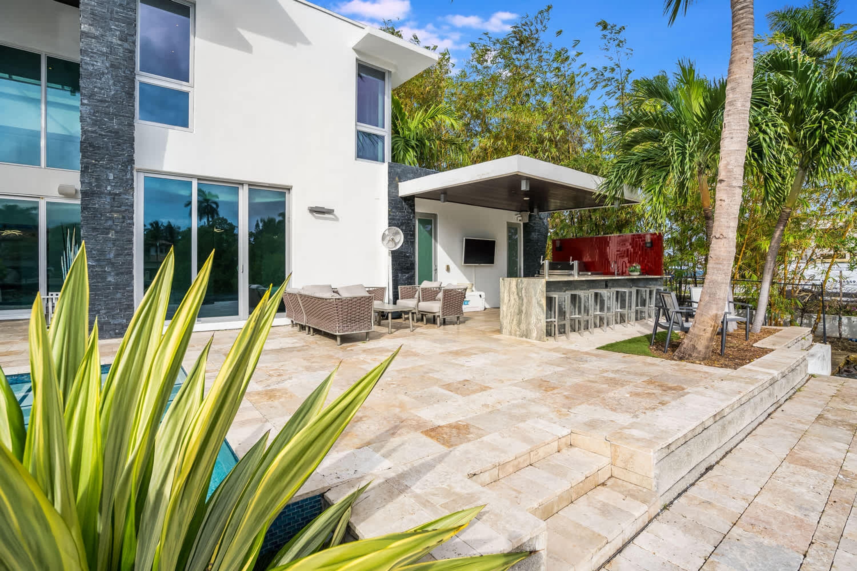 Huis, toegankelijk voor mindervaliden | 6 slaapkamers, een bureau, internet