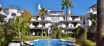 Studio 2 Bed-1 Bathroom for 3 NO Terrace F-3