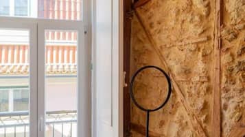 Huis | 4 slaapkamers, een bureau, internet