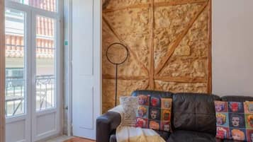 Huis | 4 slaapkamers, een bureau, internet