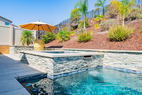 Allura Champagne New in Wine Country Pool Game Rm