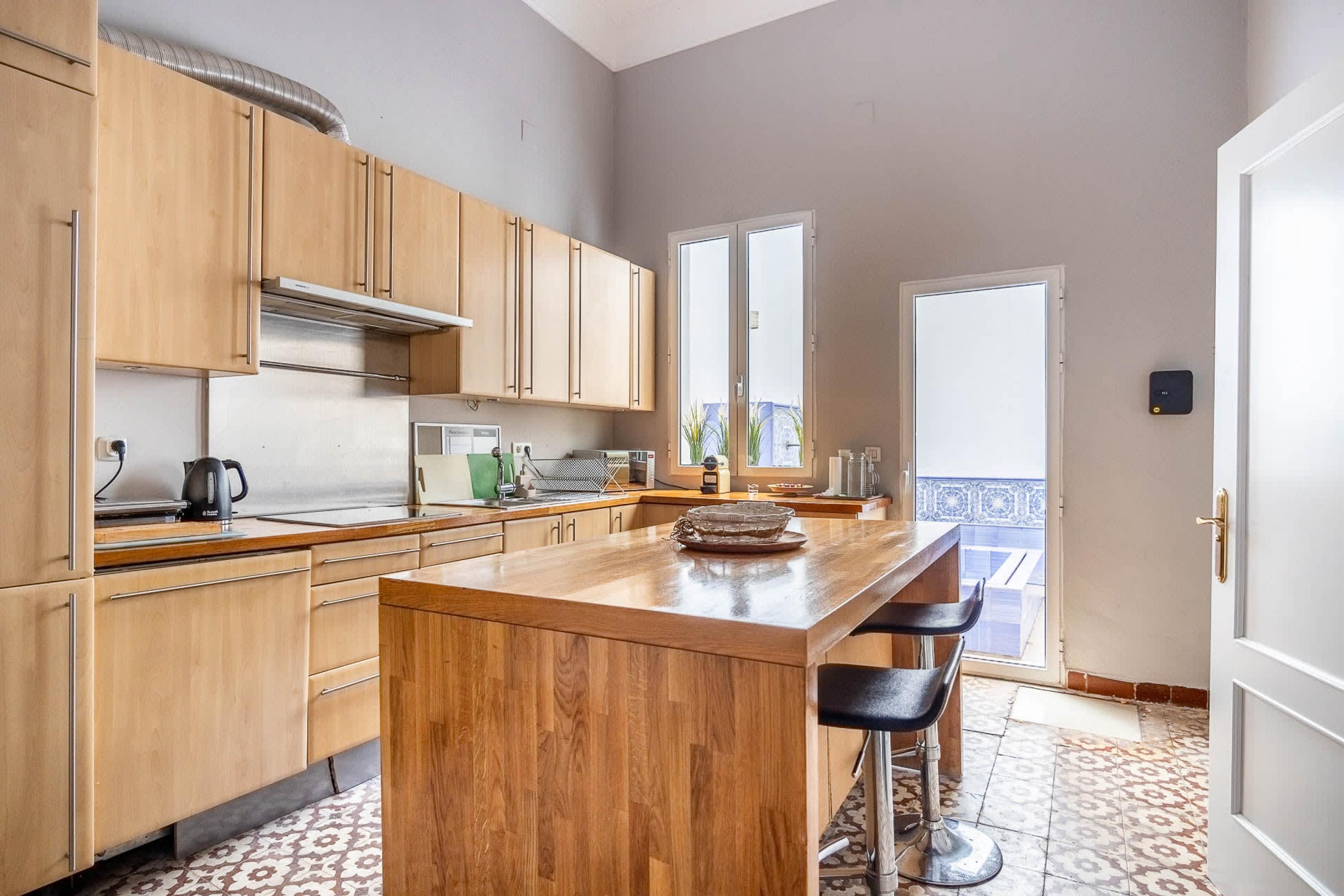 House | 6 bedrooms, Internet