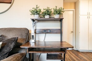 2 bedrooms, Internet - Lux - Charming San Marcos 2BR Patio Pet-friendly (San Marcos)