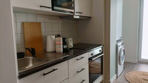 Unclassified image, 4 of 30, button - 2C Duplex With 2 Twin Bedrooms Near Gulbenkian (Lisbon)