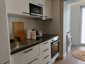 2 bedrooms, Internet - 2C Duplex With 2 Twin Bedrooms Near Gulbenkian (Lisbon)