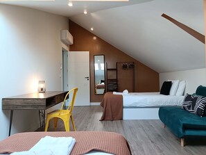 Apartment - 2C Duplex With 2 Twin Bedrooms Near Gulbenkian (Lisbon)