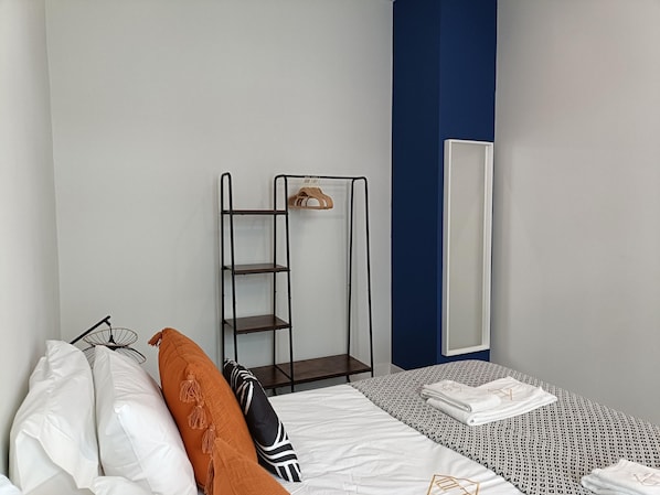 2 bedrooms, Internet - 0A King Size Doublebed Near Gulbenkian by Ldapartments (Lisbon)