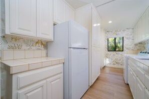 House - Fallbrook Hilltop Sanctuary - Pool Pickleball (Fallbrook)