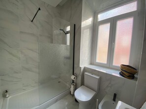 1 chambre, Internet