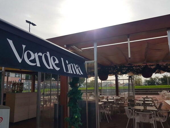 2 habitaciones y acceso a internet