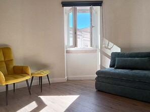 Apartment | 3 bedrooms, Internet - 2A Cozy Duplex for Families Business Travellers (Lisbon)
