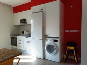 3 bedrooms, Internet