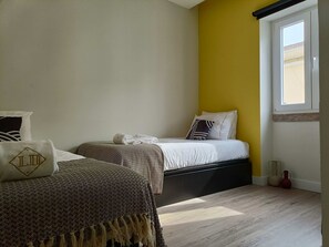 Apartment | 3 bedrooms, Internet - 2A Cozy Duplex for Families Business Travellers (Lisbon)