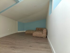 公寓 | 3  間臥室、網路服務