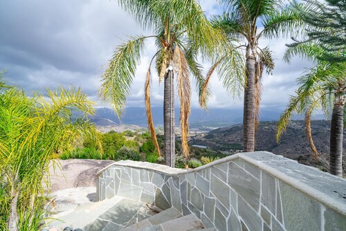 Sky Ridge Retreat - Lux Hilltop Escape - Pool Spa