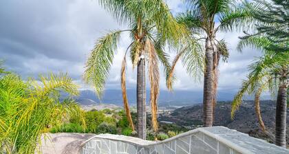 Sky Ridge Retreat - Lux Hilltop Escape - Pool Spa