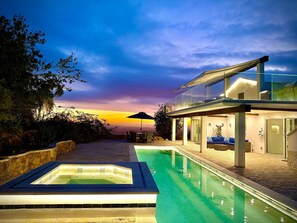 House | 2 bedrooms - Sky Ridge Retreat - Lux Hilltop Escape - Pool Spa (Valley Center)