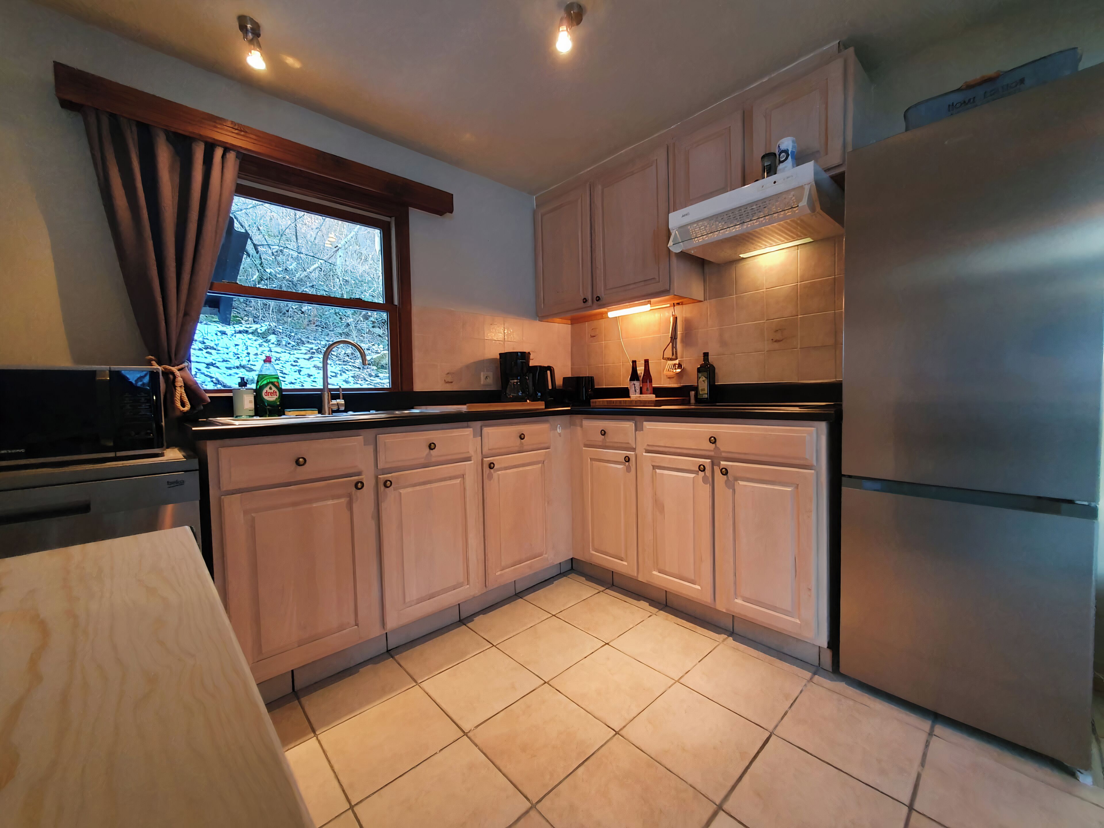 Microonde, forno, piano cottura, lavastoviglie