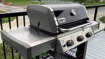 House | 10 bilik tidur