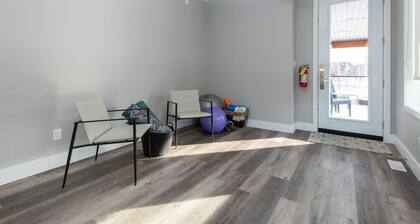 High-tech Mountain Luxury Fitness Hot Tub BBQ