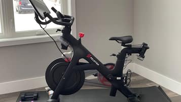 House | 10 bilik tidur