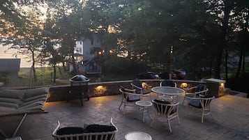 Nhà | 4 phòng ngủ, truy cập Internet tốc độ cao