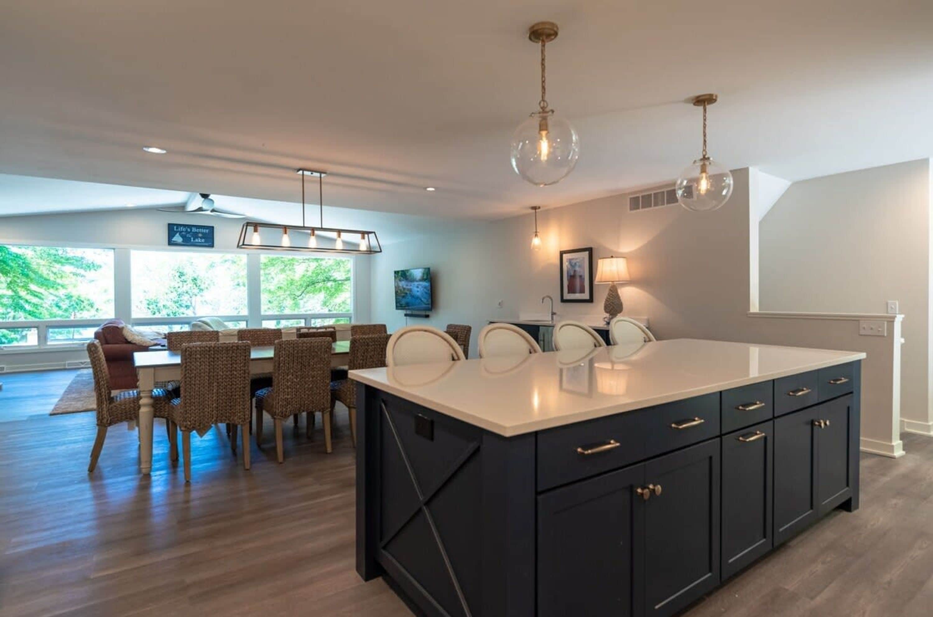 Casa | 4 quartos, escrivaninha, acesso à internet de alta velocidade