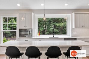 House | 4 bedrooms, desk, Internet - Destined for Relaxation (Saugatuck)