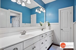 Bathroom - Destined for Relaxation (Saugatuck)