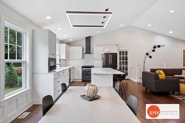 House | 4 bedrooms, Internet