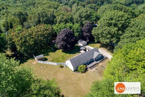 All Decked Out Farmhouse - Game Room Nearby Beach
