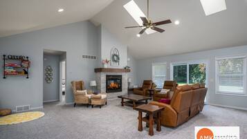 House | 4 bedrooms, Internet