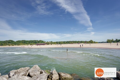 Downtown Holland Charmer