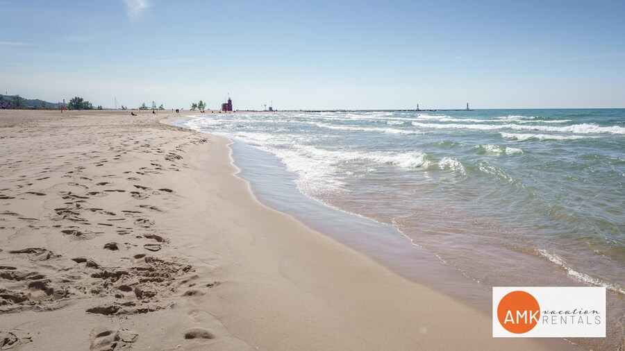 Downtown Holland Charmer