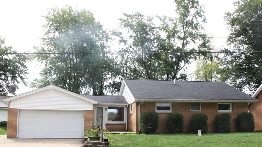 Miner Lake Lakefront Beach Cottage for Family Fun