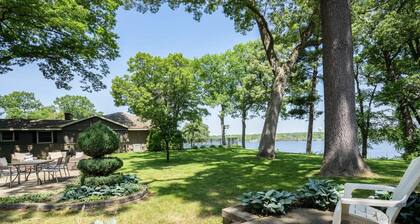 Lakeside Retreat - Waterfront Quiet Neighborhood