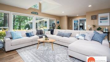 House | 4 bedrooms, Internet