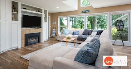 Lakeside Retreat - Waterfront Quiet Neighborhood