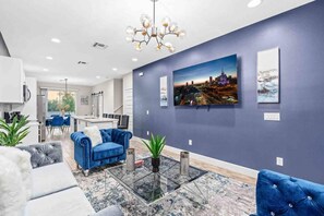 House - Super Epic- Sleeps 32 TWO Separate Townhomes (Kissimmee)