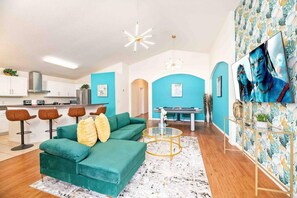 House | 4 bedrooms - Super Lush- Foam Beds W Pool Games (Kissimmee)