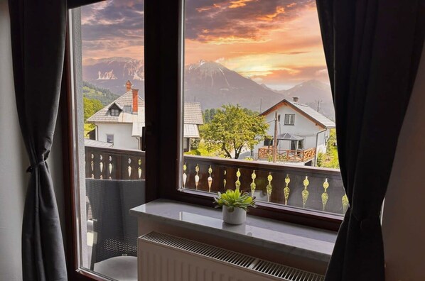 Casa | 3 dormitorios y Internet