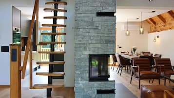 House | 5 bedrooms, Internet